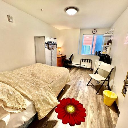 Micro Studio Apartment 10 Minutes Walk To University Of Washington Seattle Eksteriør bilde
