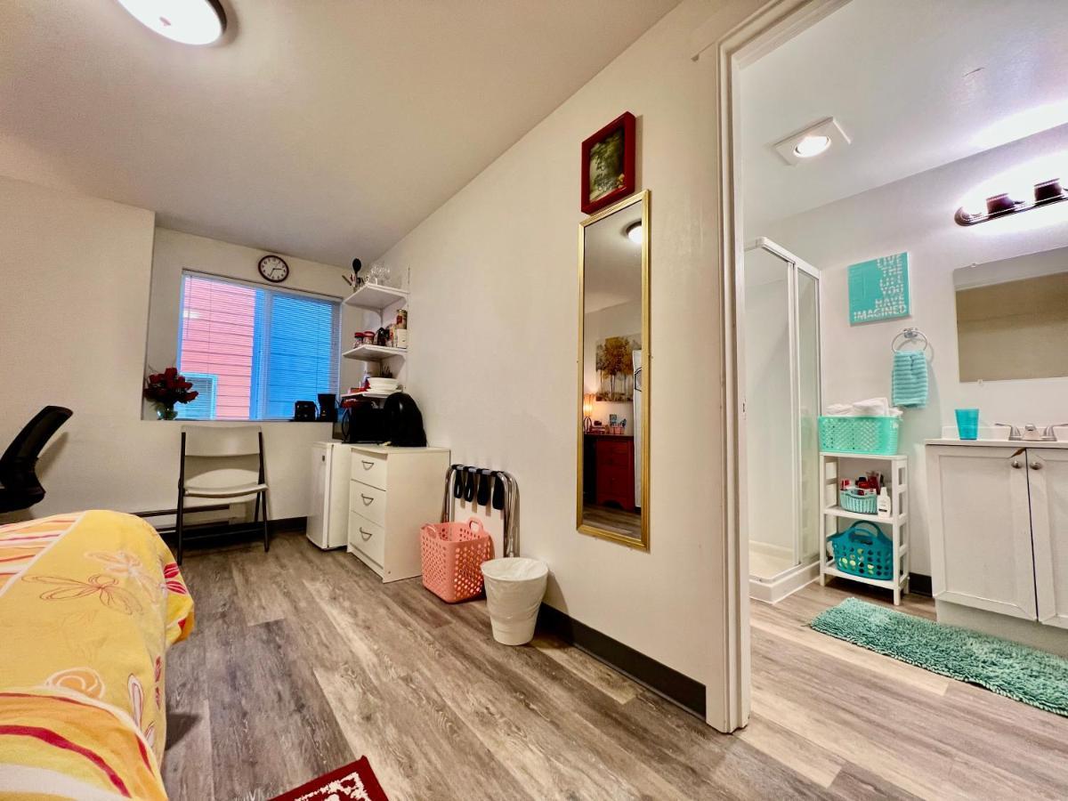 Micro Studio Apartment 10 Minutes Walk To University Of Washington Seattle Eksteriør bilde